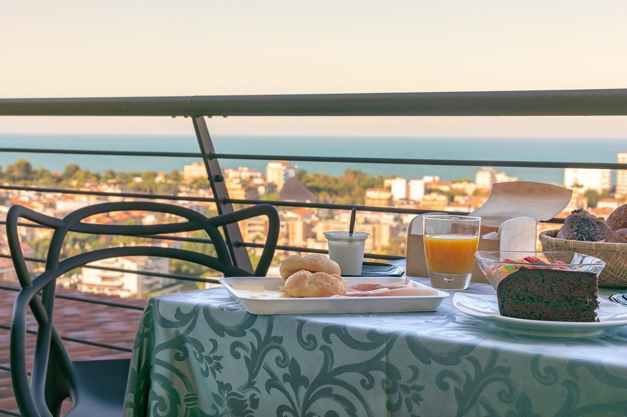 Bellavistarelax Hotell Giulianova Eksteriør bilde